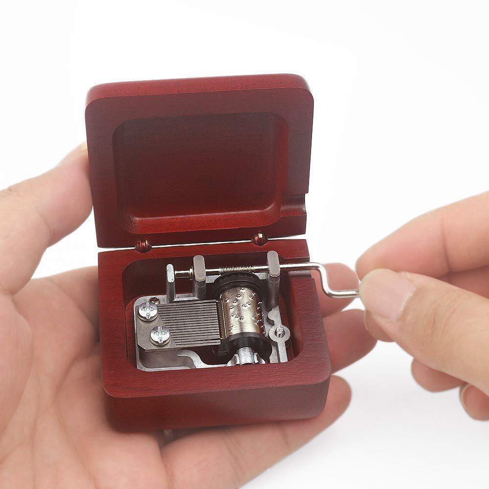 5644 Wooden Music Box Hand Crank Classic Antique Carved Musical Boxes